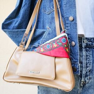 Y2K Guess Tan Shoulder Bag w/ Silver Hardware